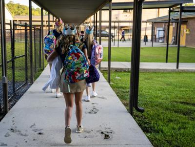 BR.firstschoolday.adv_7793_MJ